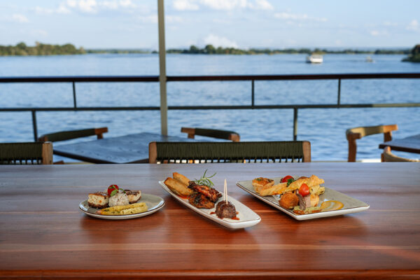 Lady Livingstone Dinner Boat-Cruise