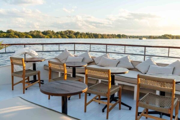 Lady Livingstone Breakfast Boat-Cruise